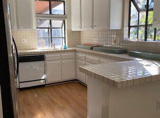 13944 Hesby St, Sherman Oaks, CA 91423