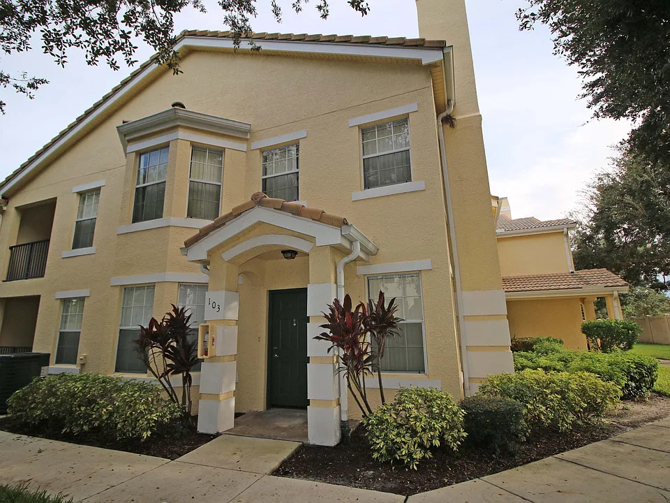 170 SW Peacock Blvd #36-103