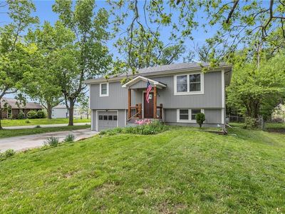 509 S Jackson St, Spring Hill, KS, 66083