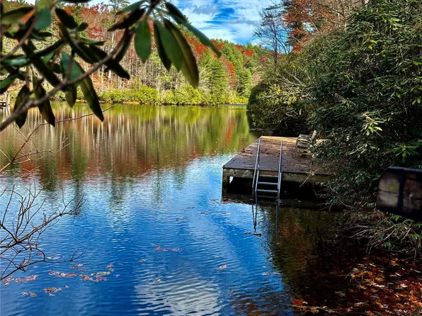 0 Hiwassee Rd, Lake Toxaway, NC 28747