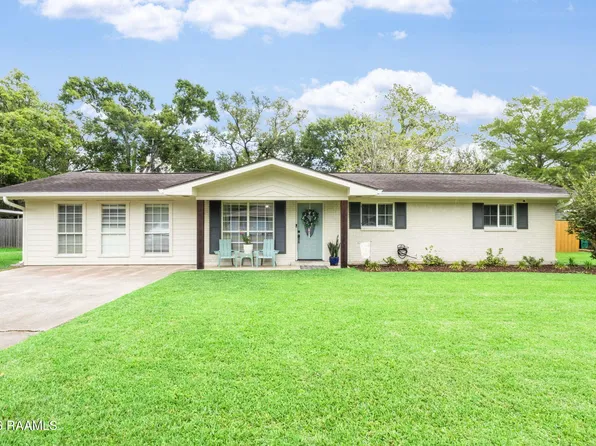 106 Maple Dr, Lafayette, LA 70506