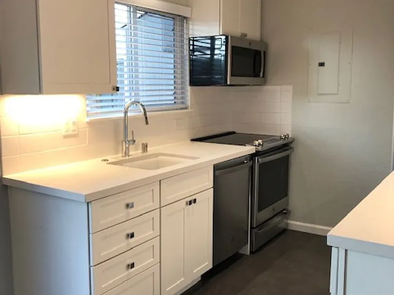 Village Square Townhomes — Photo 17