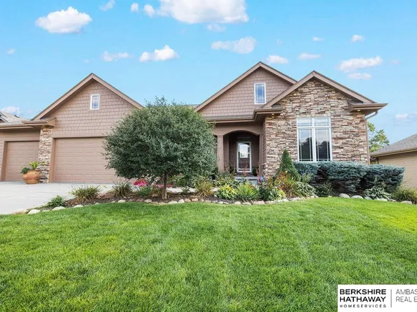 19915 C St, Omaha, NE 68130