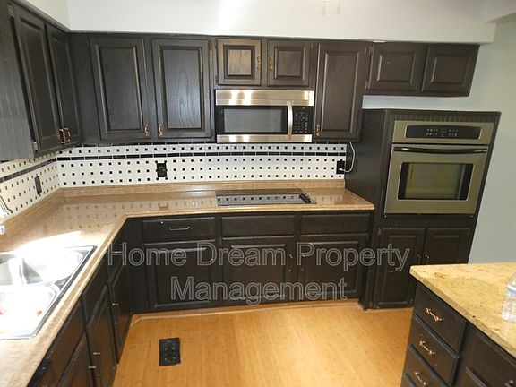 2nd image of 35 Hillcrest Dr