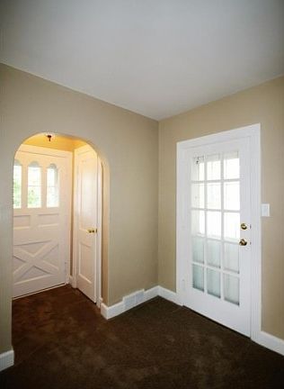 3rd image of 736 Orchard Ave