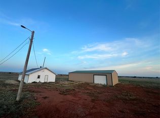 11373 N 1870th Rd, Sayre, OK 73662