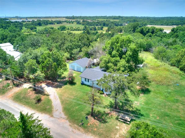 3805 Leesa Ln, Edmond, OK 73013