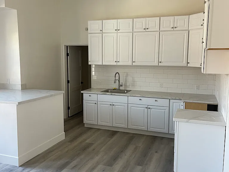 4930 Carpinteria Ave #5 — Photo 2