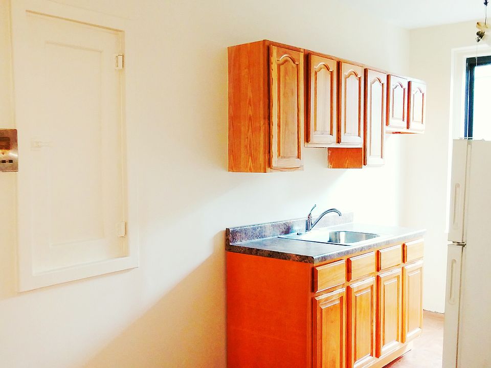 2nd image of 75 Grant Ave APT 2E