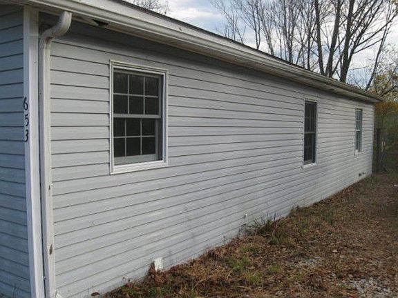 3rd image of 653 Swanee Shores Dr