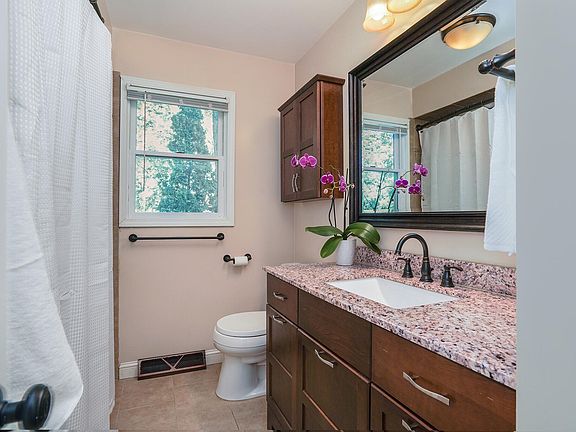 4th image of 2600 Burritt St NW