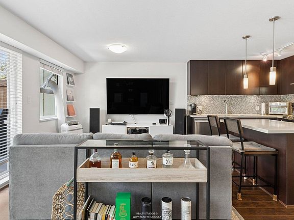 5th image of 15735 Croydon Dr #215