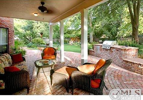 5th image of 816 Royal Oak Ct