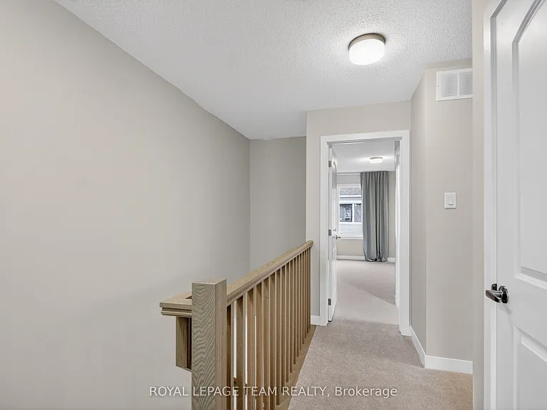 297 Les Emmerson Dr — Photo 22