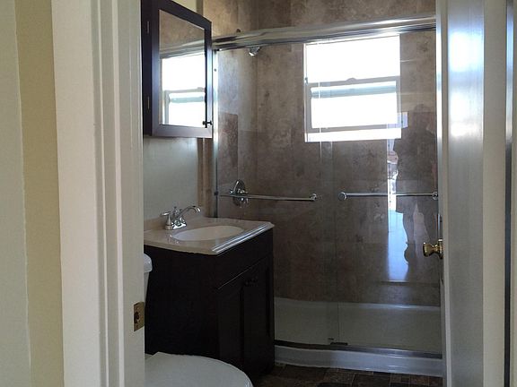 4th image of 3304 Madison Ave