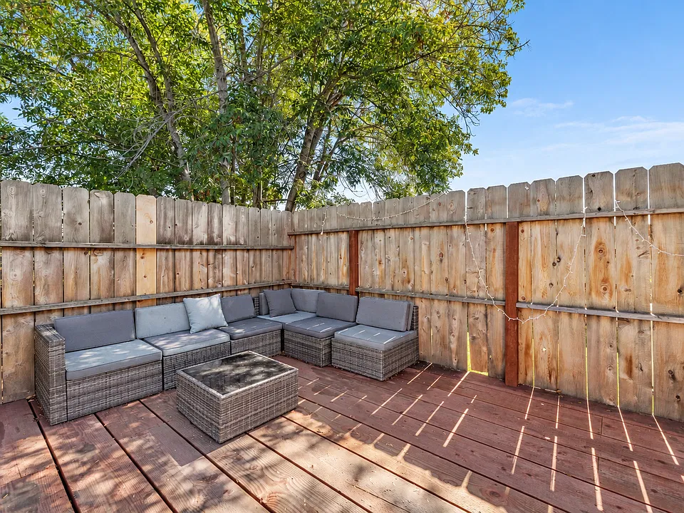 5679 Dorothy Way