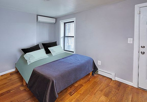 3rd image of 1077 Herkimer St #1