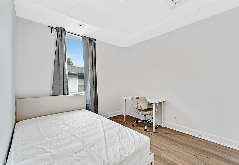 157 Sanford Ave #C — Photo 6