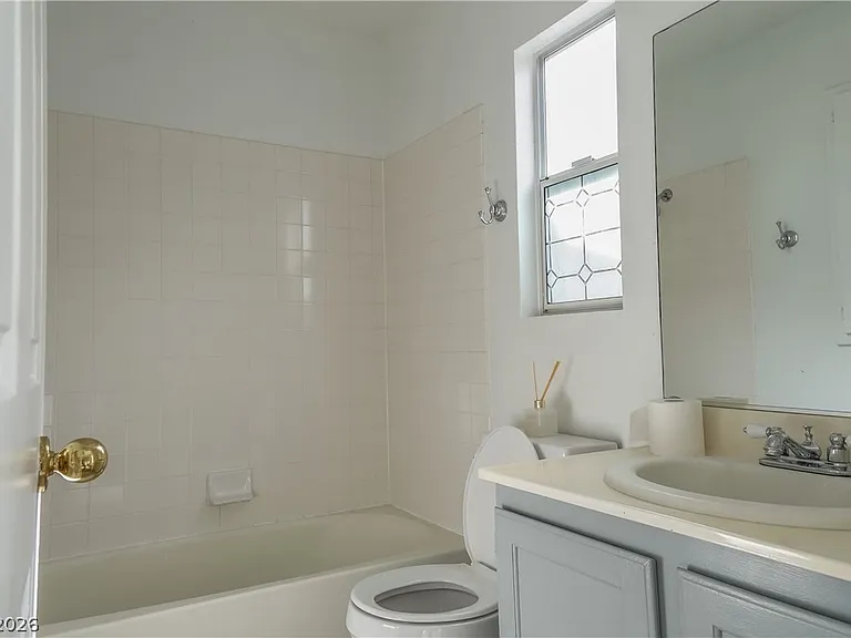 1409 Sycamore Spring Ct — Photo 22