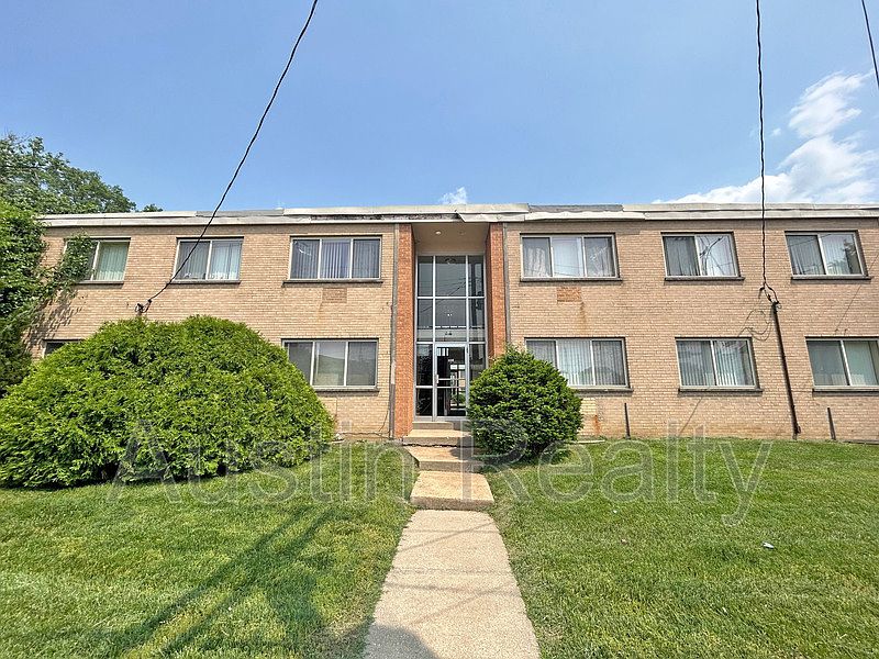 9111 Olive Blvd APT 2B, Olivette, MO 63132 Zillow