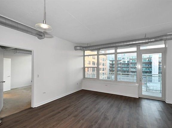 Open floorplan with kitchen