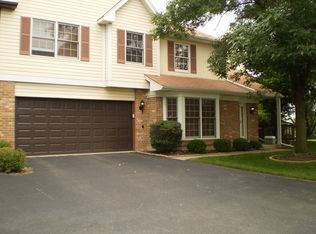 9869 Cambridge Dr, Mokena, IL 60448