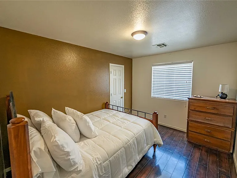 3571 N Moore St — Photo 13