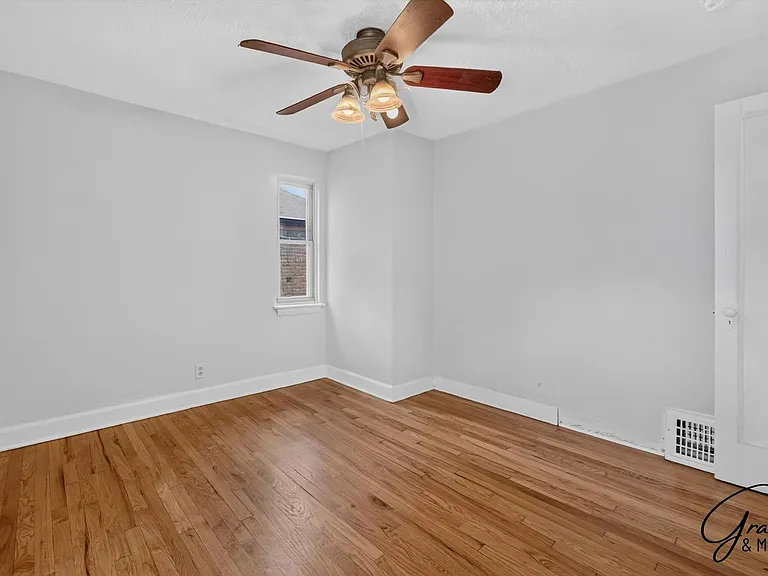 5911 Somerset Ave — Photo 18