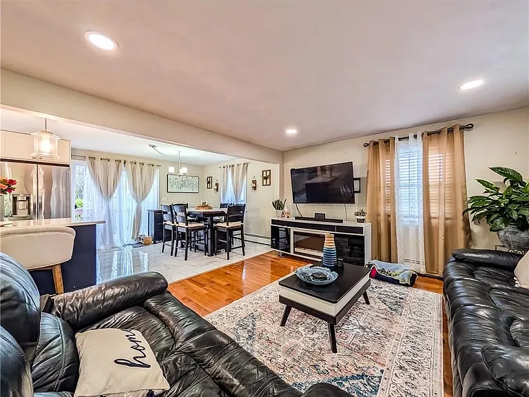 130 Smart St — Photo 9