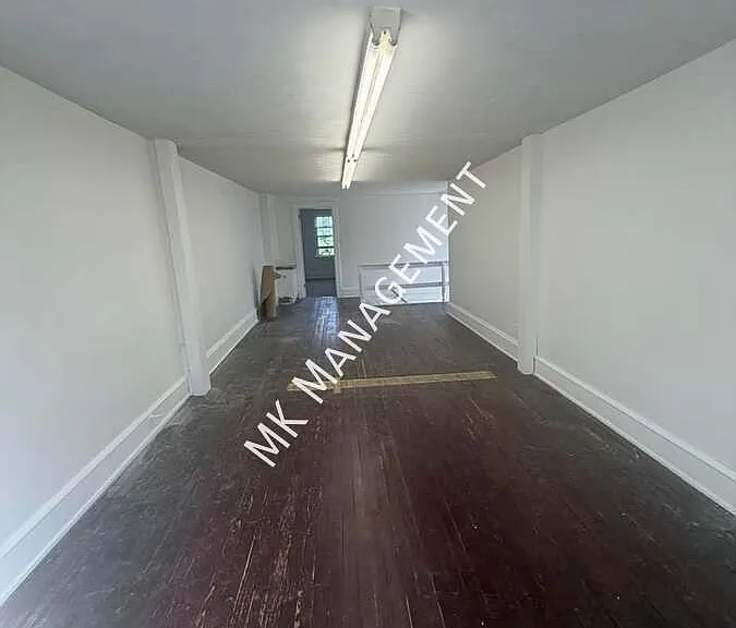 571 Charles Ave — Photo 42