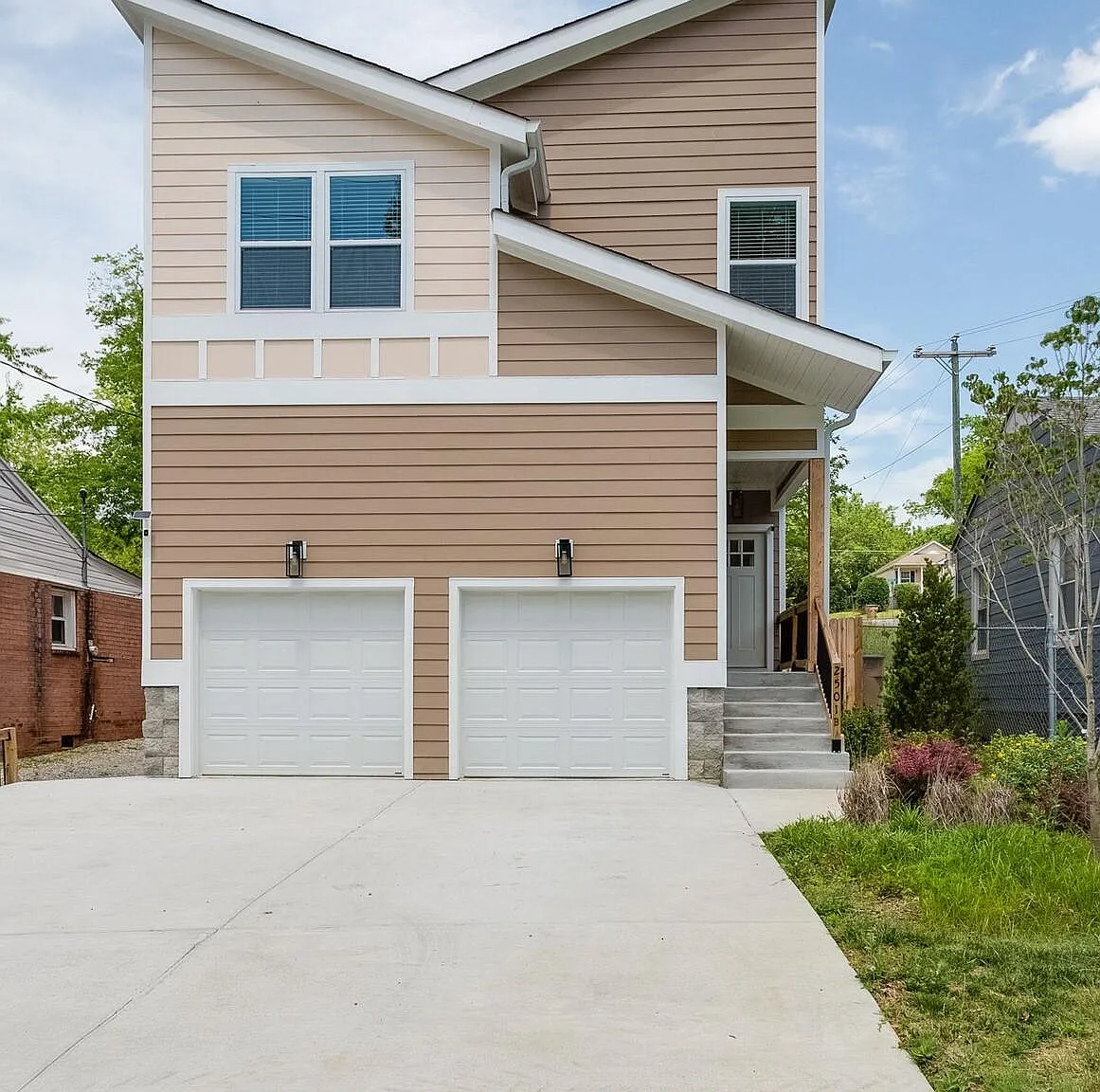 4 bed, 2.5 bath, 2025 sqft, $3,180 — Photo 1