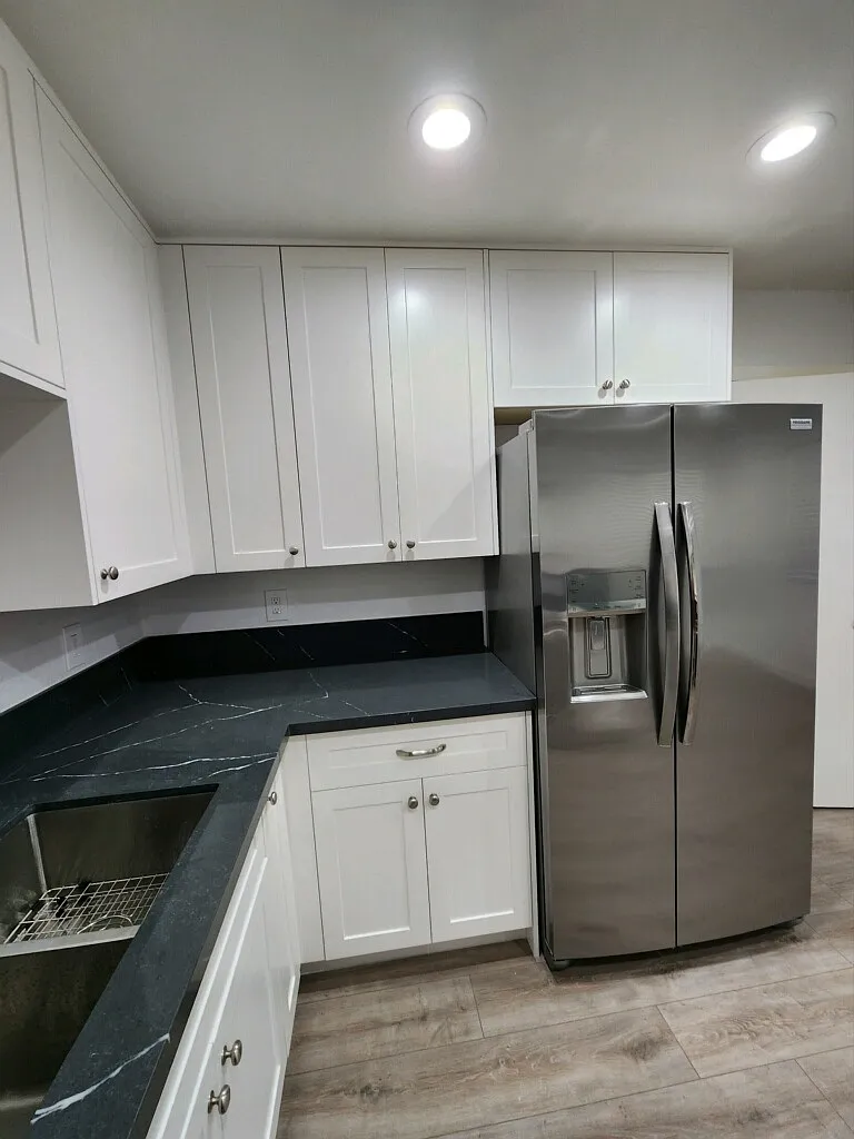 3 bed, 2.5 bath, 1760 sqft, $4,450 — Photo 2