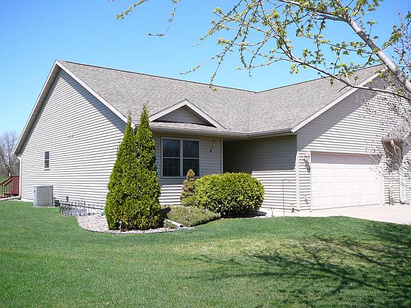 2nd image of 1327 Harvest Cir