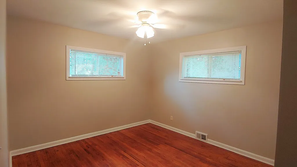 Move-In Ready! 3 Bedroom ranch style home in Decatur! — Photo 3