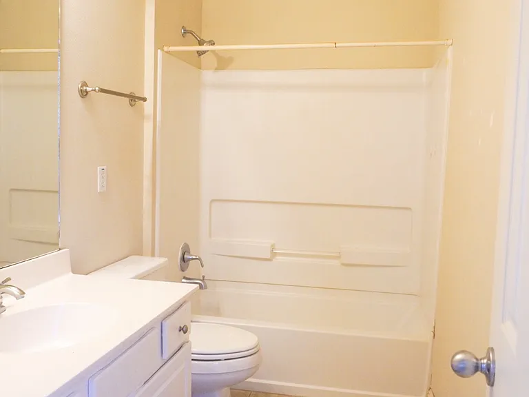 5395 Arlington Ct — Photo 9