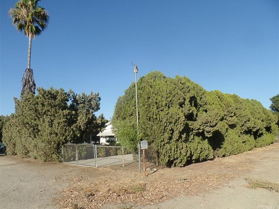 1st image of 28210 Whittier Ave