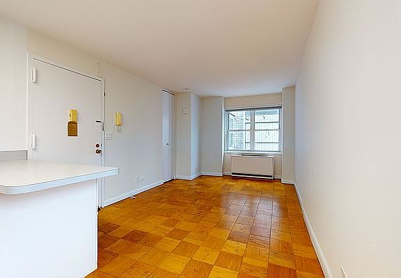 2nd image of 1470 1st Ave #11J