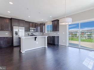 44108 Turf Field Sq, Chantilly, VA 20152