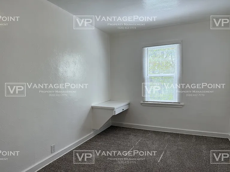 820 1/2 N Irwin Ave — Photo 9