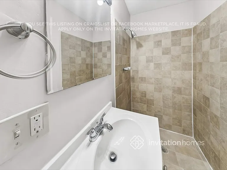 624 Princess Cir — Photo 17
