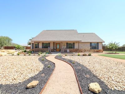 705 Cimarron Sq, Poteet, TX, 78065
