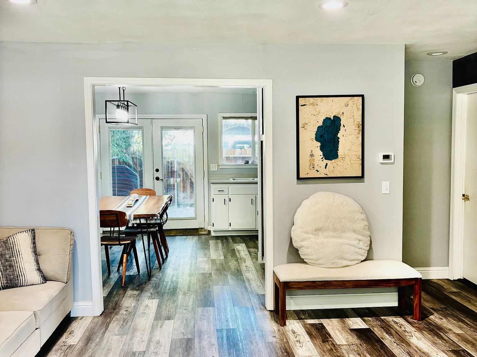 3 bed, 1.5 bath, 1240 sqft, $2,500 — Photo 4