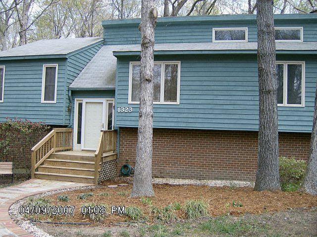 Beautiful Comtemporary!