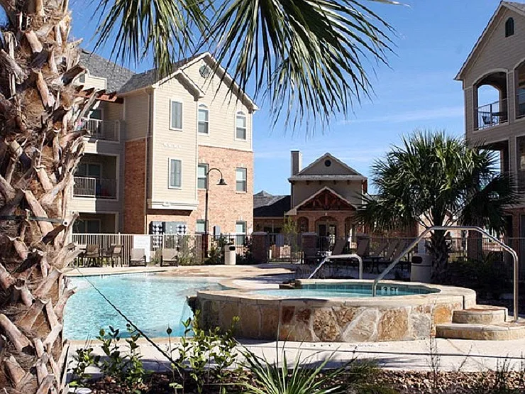 The Reserve Apartments — Photo 12