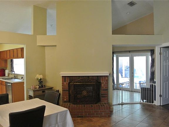 3rd image of 253 River Chase Dr