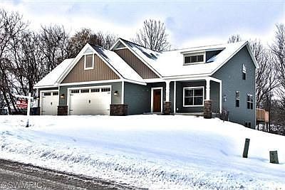 1st image of 93 Riverchase Dr NE