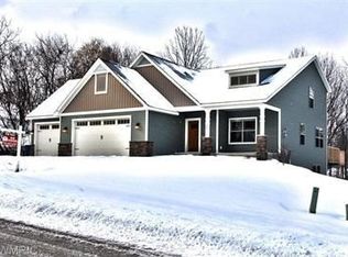 93 Riverchase Dr NE, Rockford, MI