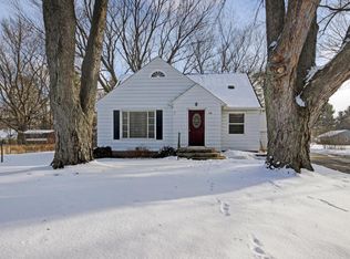 727 Goldenrod Ave, Holland, MI