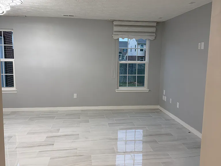 1570 Cedar Creek Dr — Photo 4