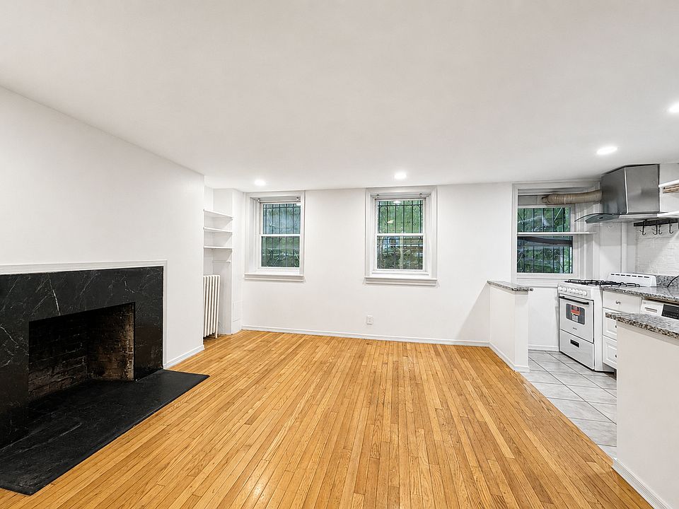 1st image of 1 Minetta Ln #1